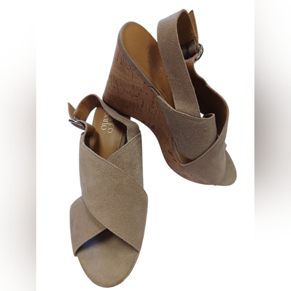 Franko Sarto Fawn Colored Suede Crossover Straps Open Toe Wedge Sandals Size 9.5